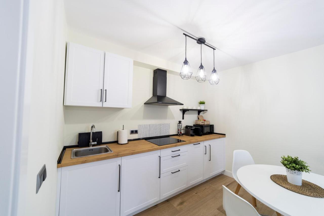 Apartamentos San Lazaro Сантьяго-де-Компостела Экстерьер фото