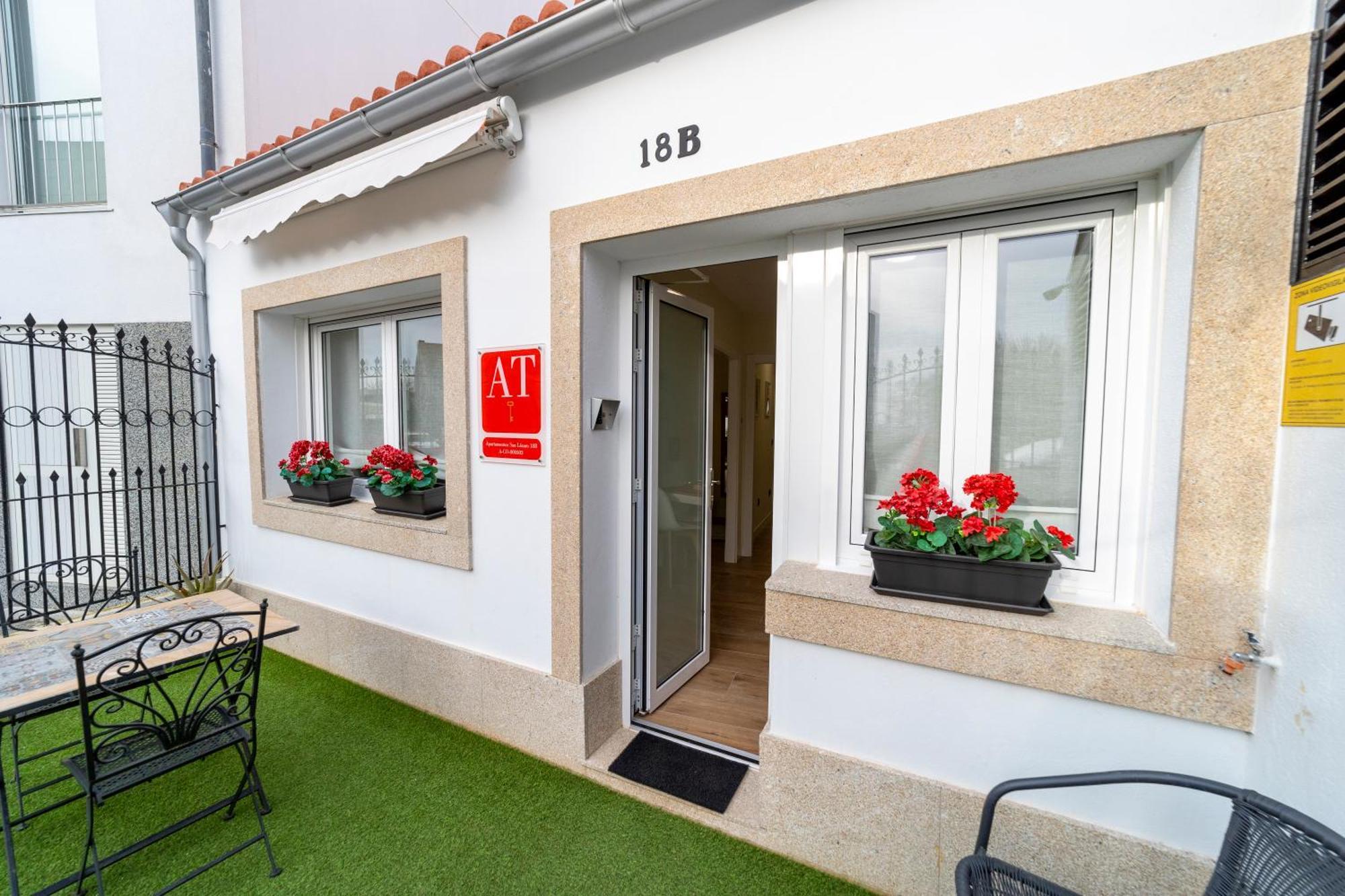 Apartamentos San Lazaro Сантьяго-де-Компостела Экстерьер фото