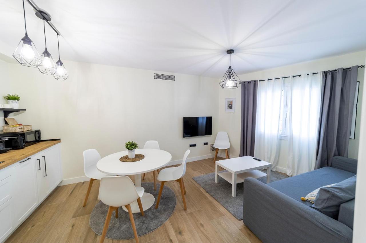 Apartamentos San Lazaro Сантьяго-де-Компостела Экстерьер фото