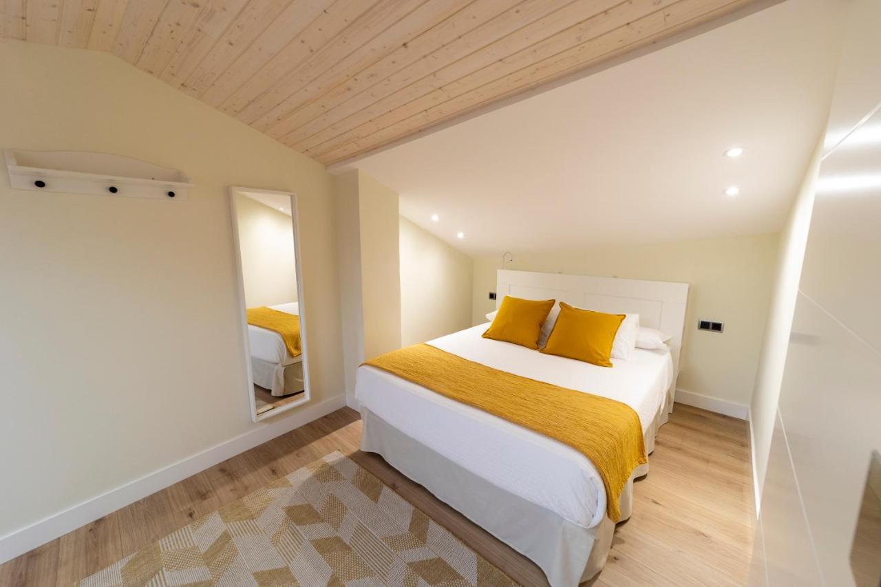 Apartamentos San Lazaro Сантьяго-де-Компостела Экстерьер фото